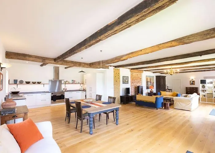 The Granary - Wood Farm Barn. Luxury Barn With Wonderful Countryside Views